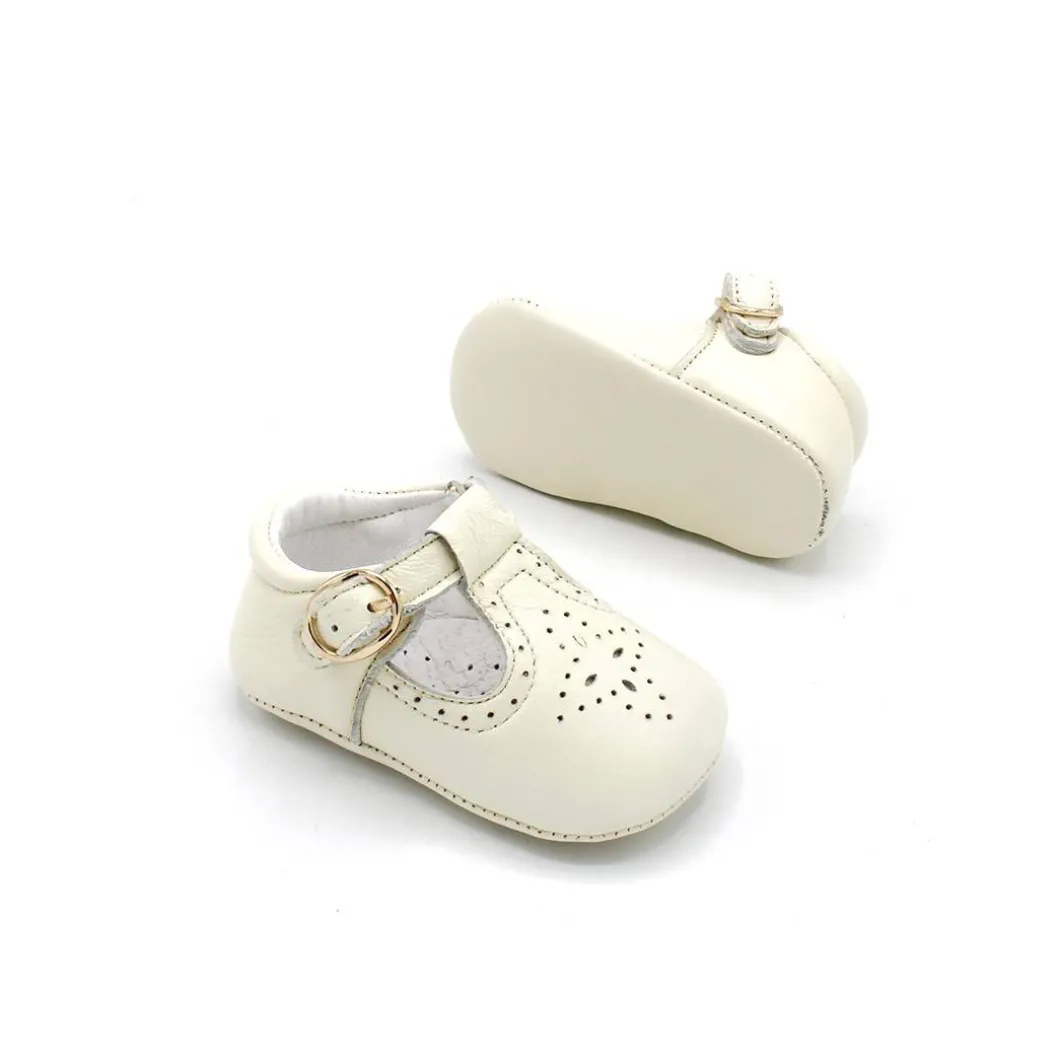Zapato beige sin suela pepito A2945