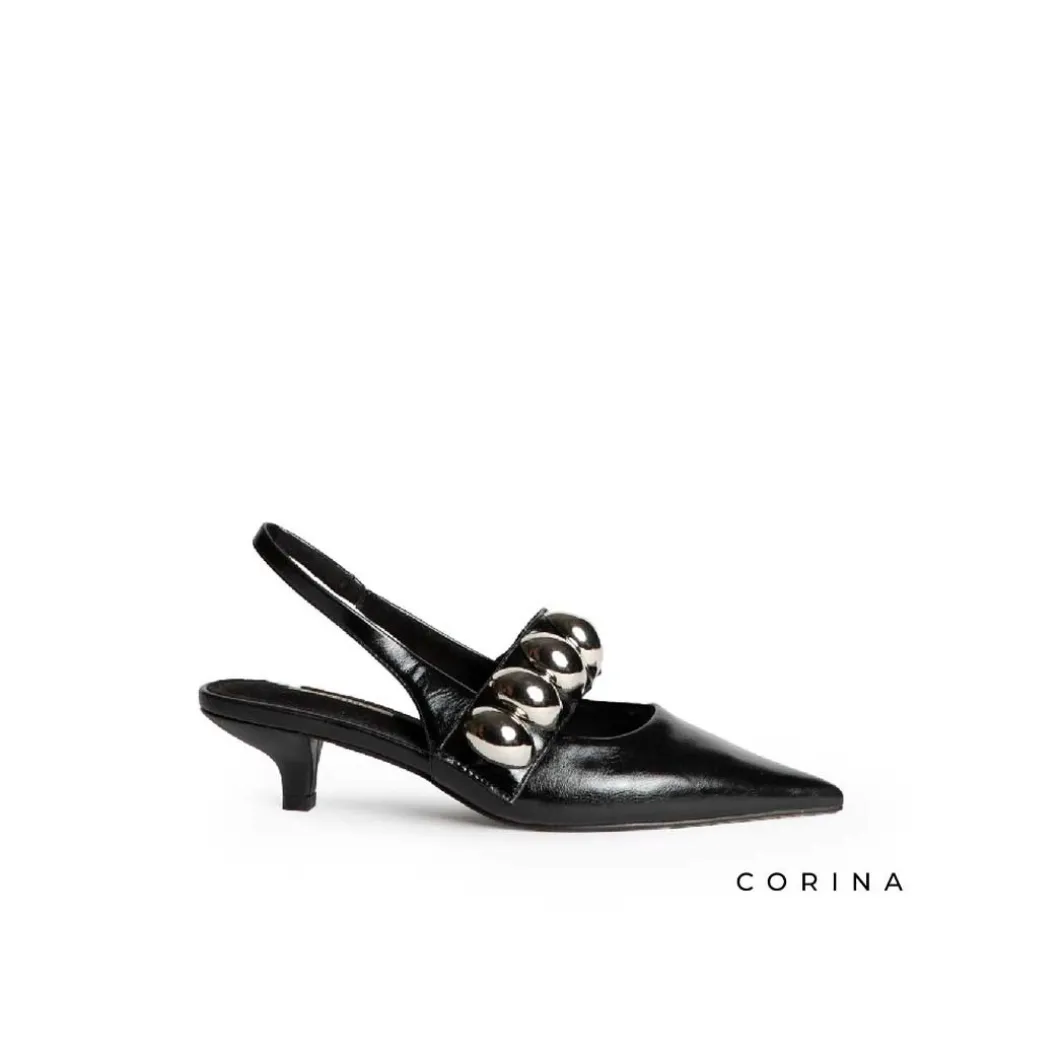 Zapato Corina negro tacón bajo
