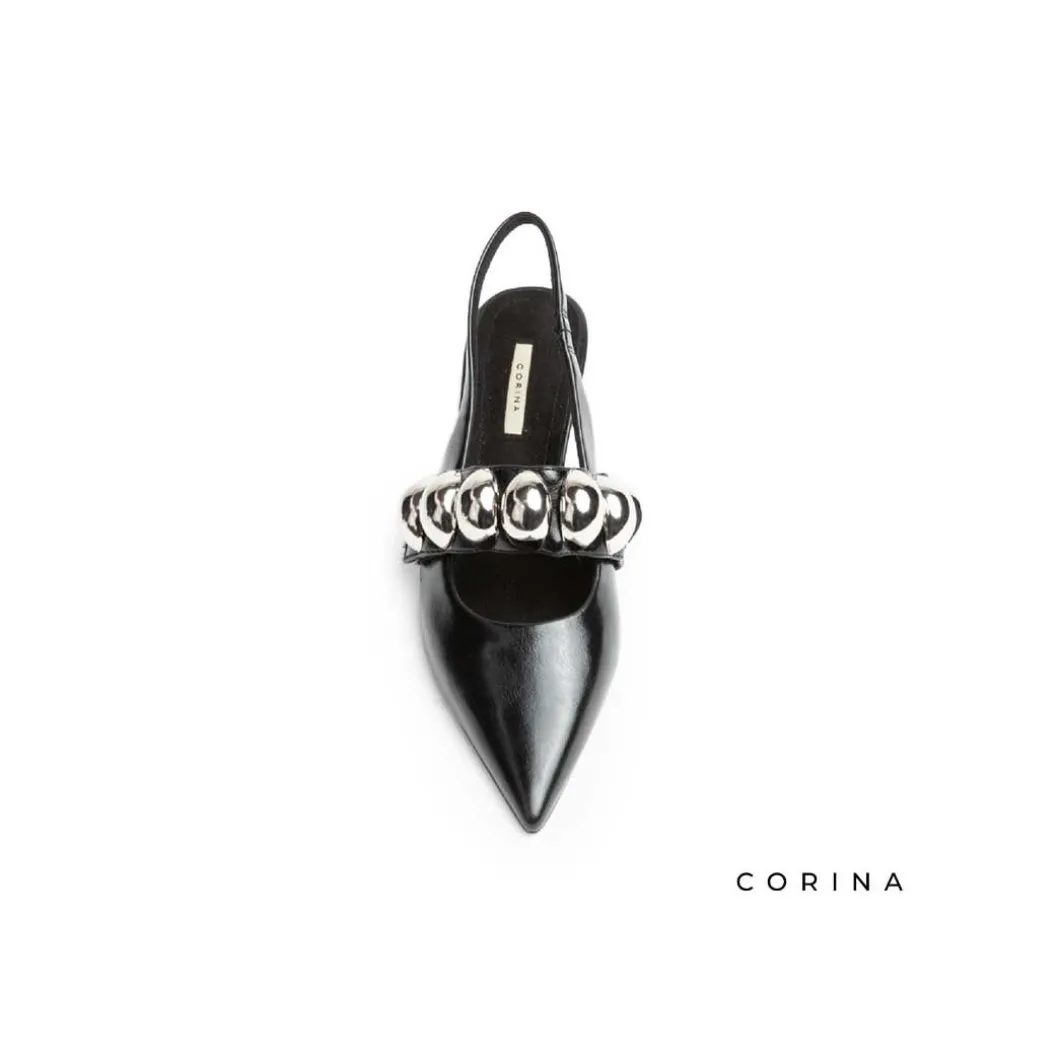 Zapato Corina negro tacón bajo