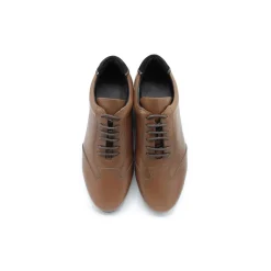Zapato deportivo piel marrón