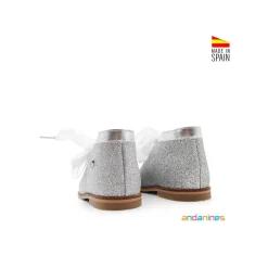 Zapato glitter plata abotinado