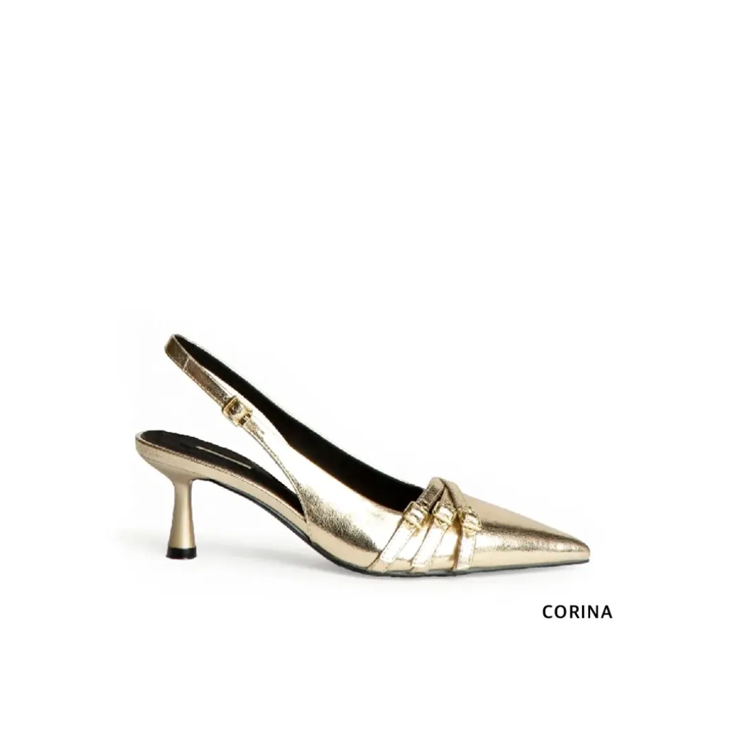 Zapato hebillas dorado con tacón