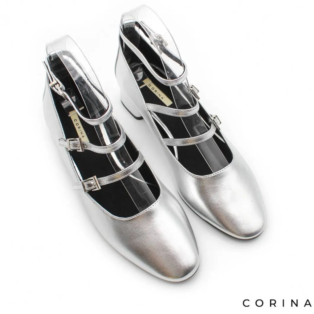 Zapato mary jane con hebillas plata