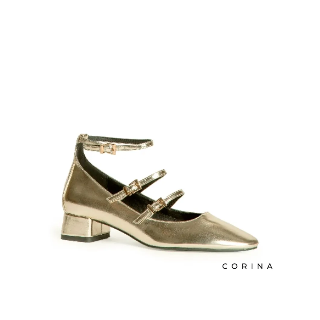 Zapato mary jane con hebillas dorada