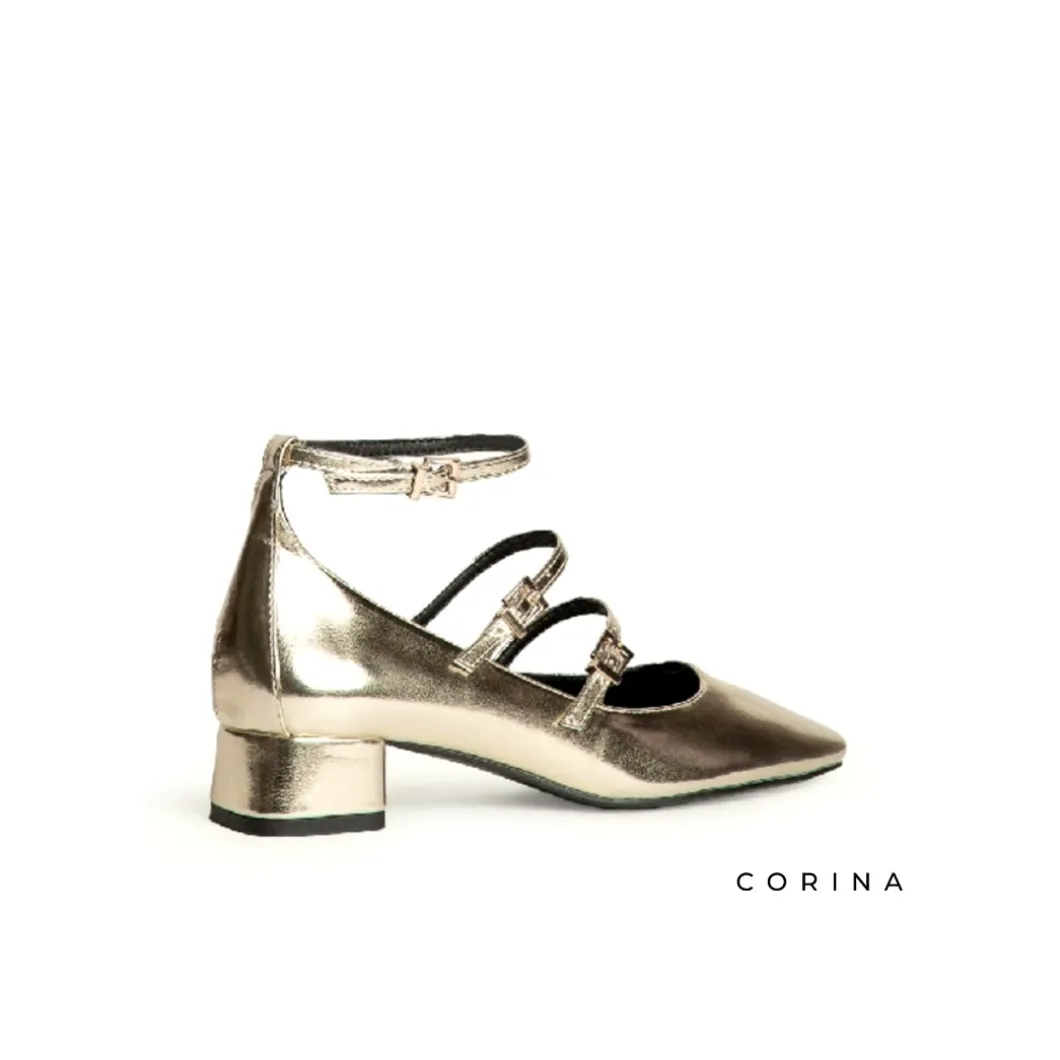 Zapato mary jane con hebillas dorada