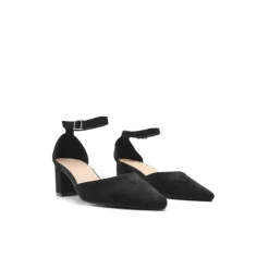 Zapato negro cómodo tacon medio