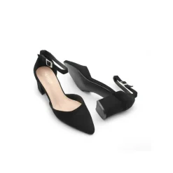 Zapato negro cómodo tacon medio