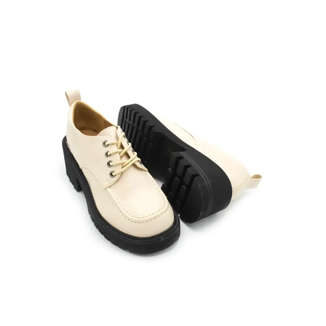 Zapato oxford beige con plataforma