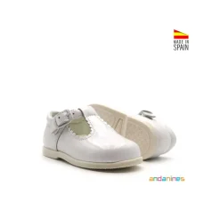 Zapato pepito charol blanco