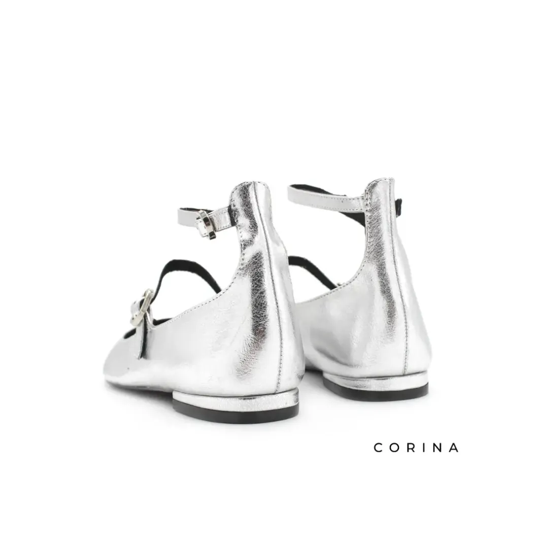 Zapato plano plata hebillas