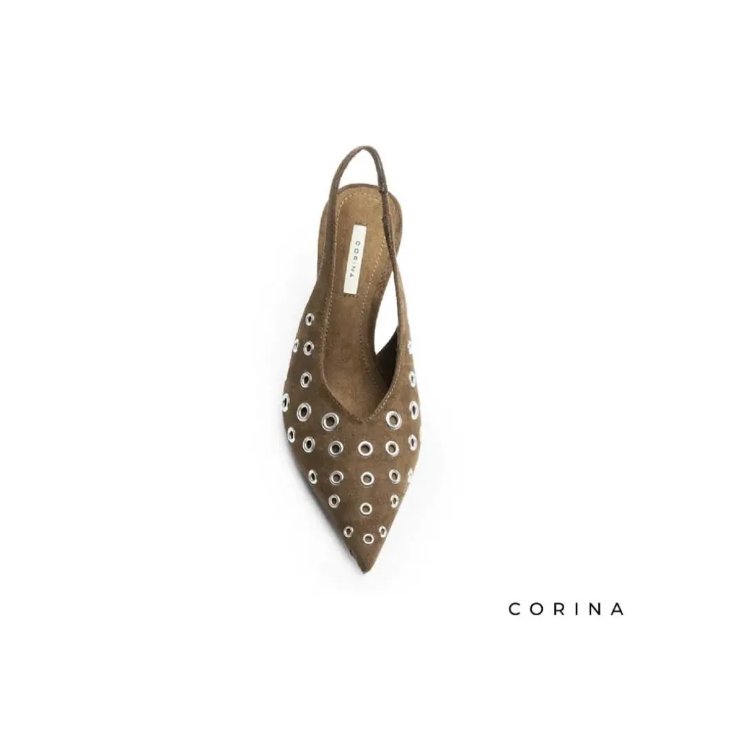 Zapato salón marrón con ojales