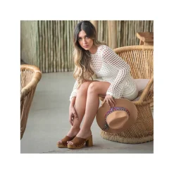 Zueco abierto camel serraje
