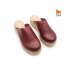 Zueco Bali burdeos piel calada