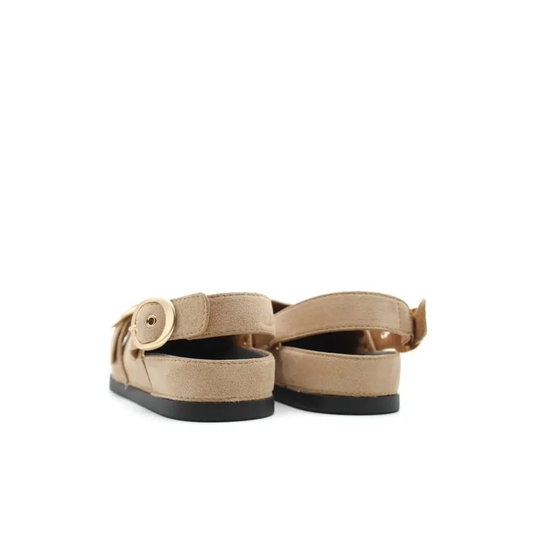 Zueco mocasín beige
